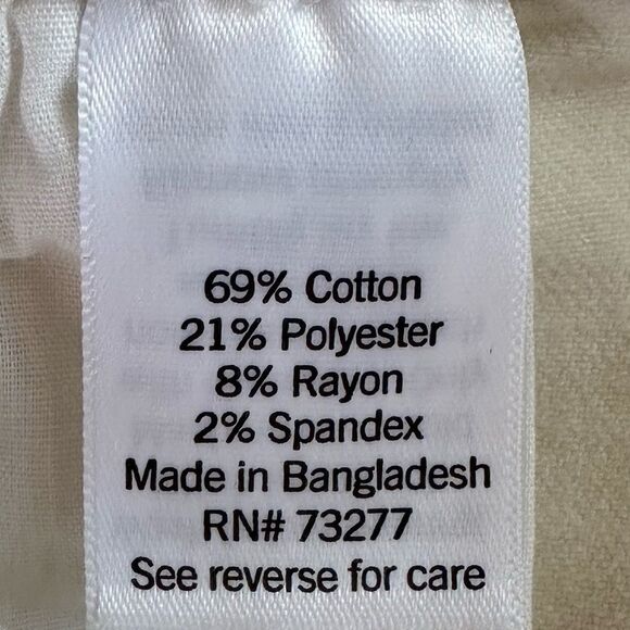 Womens Croft&Barrow Pull-On Wide-Leg
Crop Pants. Cream Color. Size Large (14/16) - Picture 7 of 9